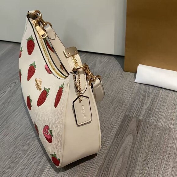 COACH cAL67 Teri Strawberry Underarm Bag, size 29*23*8cm - Picture 5 of 9